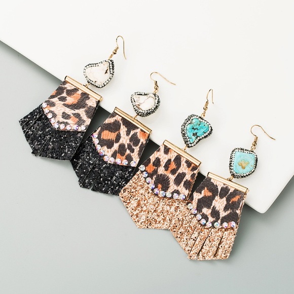 Leopard leather earrings - Picture 3 of 4